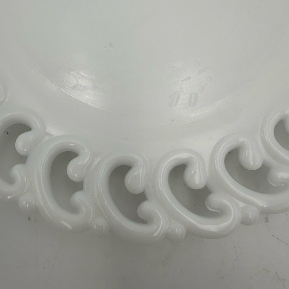Fenton Reversed C Lace Edge Milk Glass 9.25" Footed Plate Excellent Condition - Picture 2 of 4